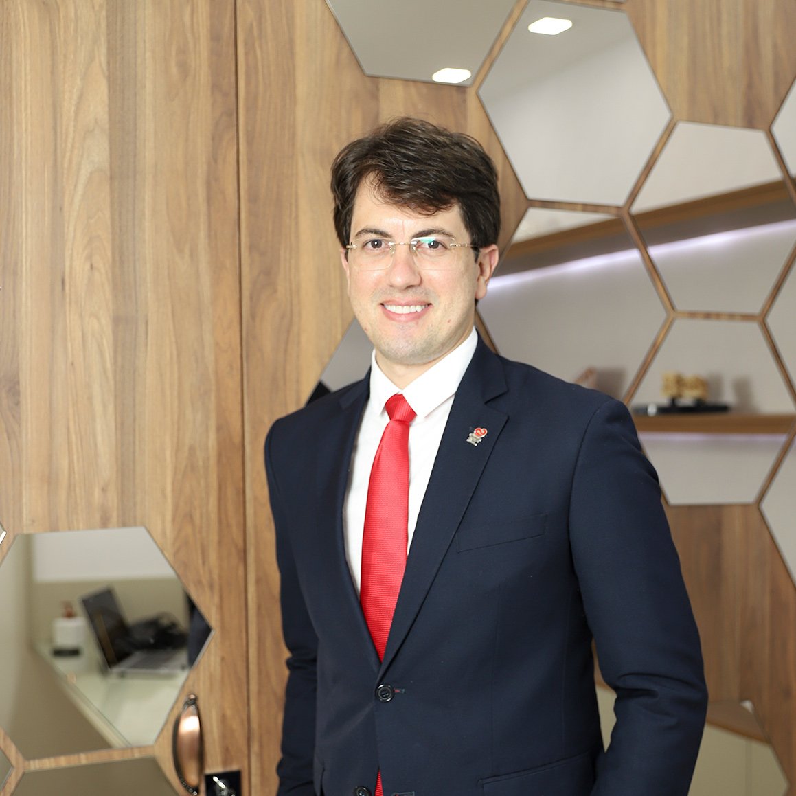 Dr Jonny Vitor- Cardiologista