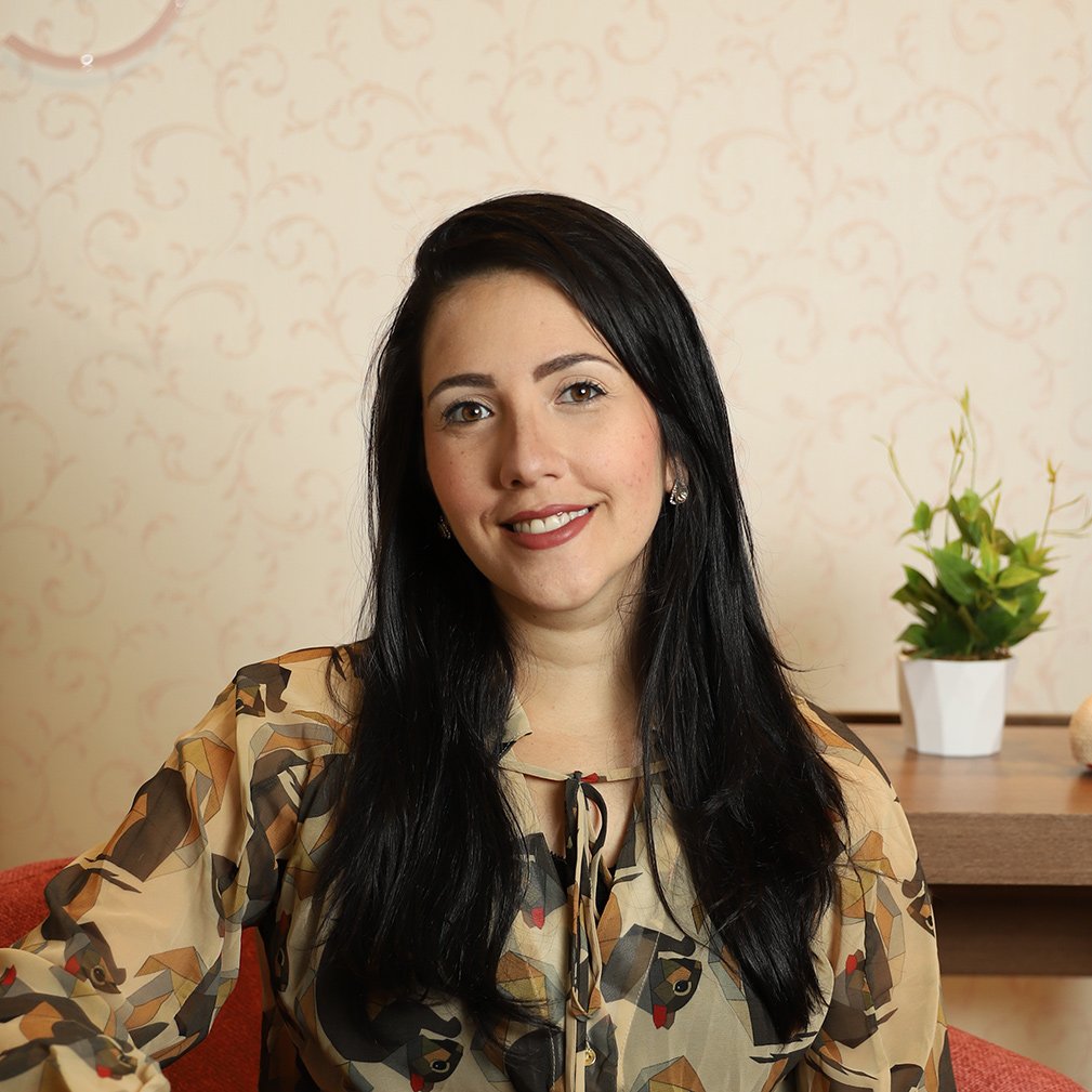 Dra Sarah Valença - Mastologista